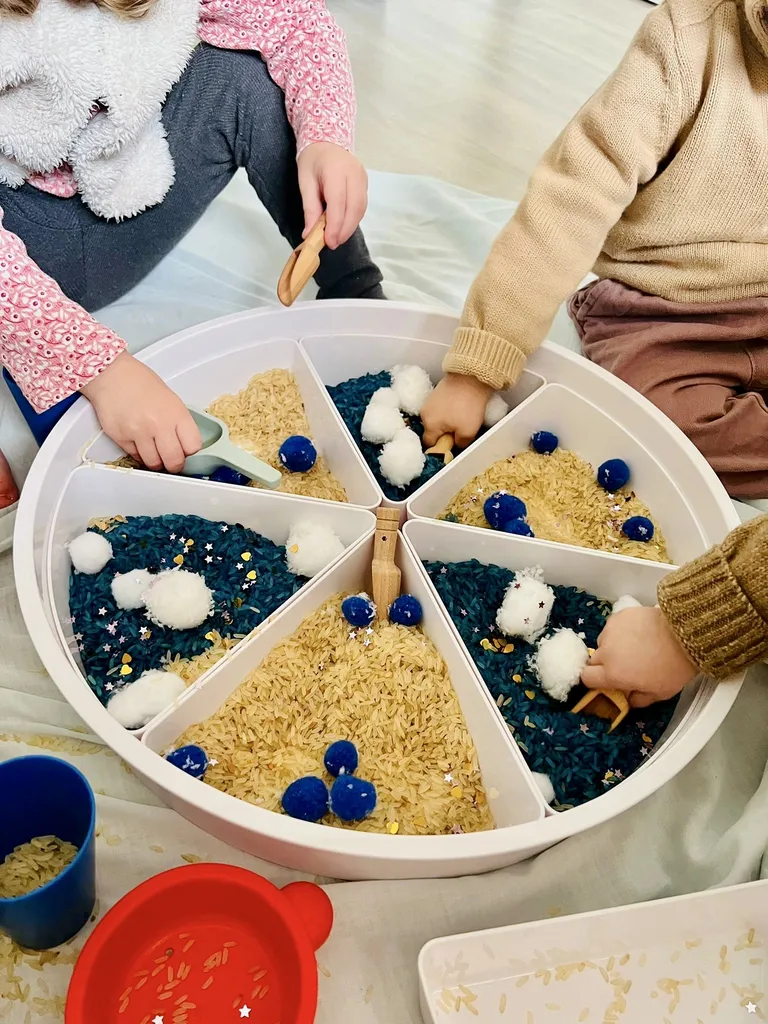Une vie épanouie commence au sein de nos micro-crèches Baby Love qui accueillent vos enfants de 2mois et demi à 4 ans