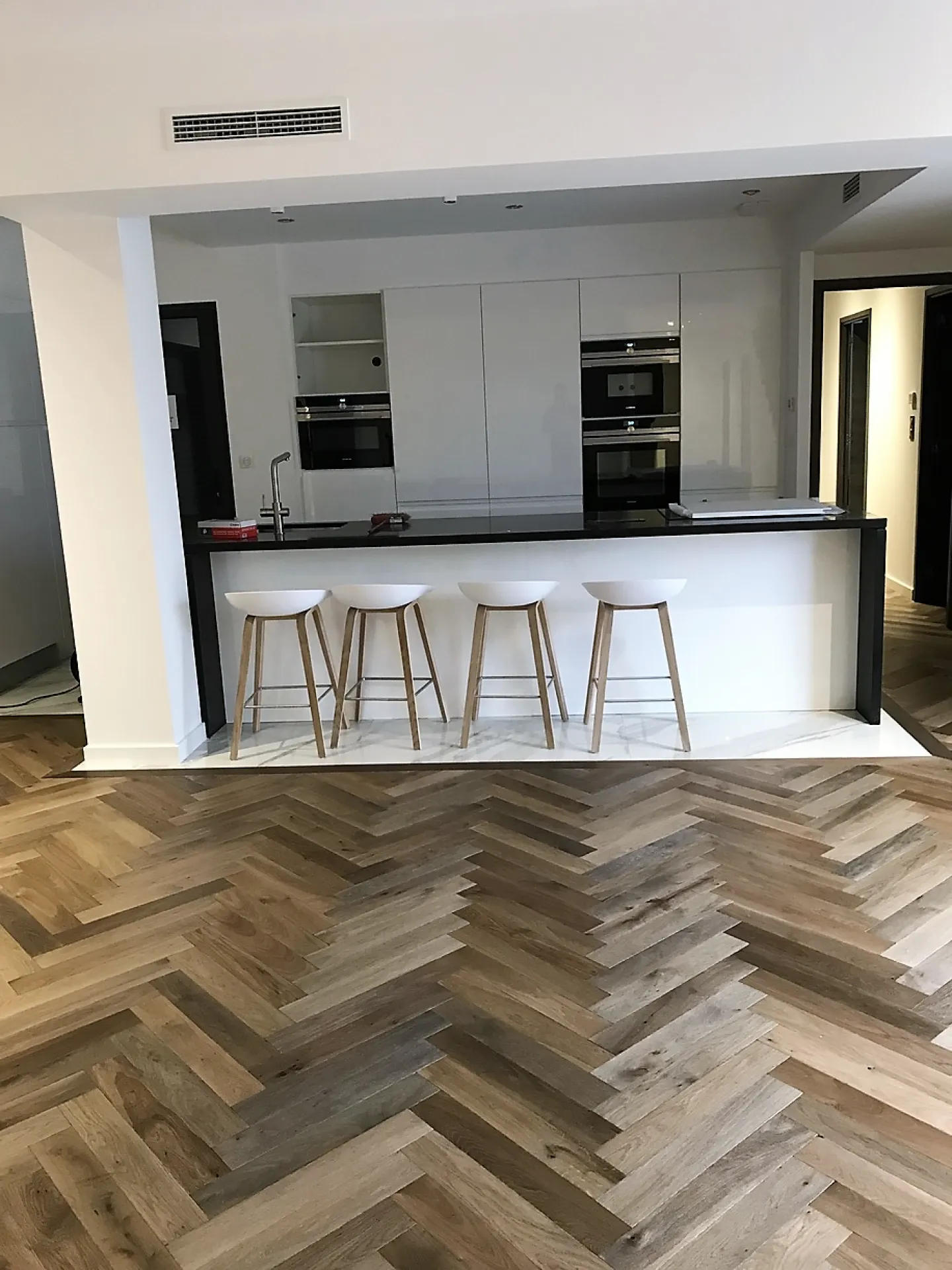 Pose de Parquet en Bâton Rompu dans les Bouches du Rhône 13
