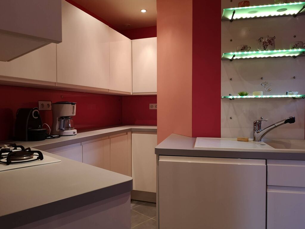 Maison avec cuisine aménagée