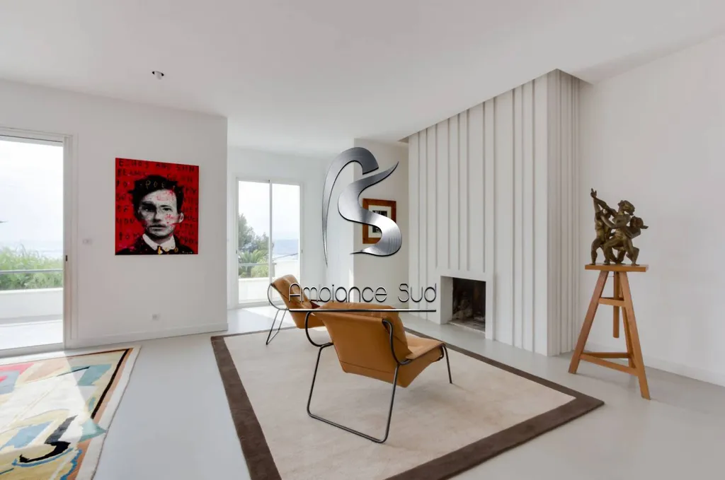 BETON CIRE COULE BEIGE SUR NICE