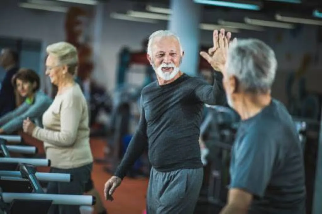sénior gym douce activité physique autonomie douleures réveil musculaire