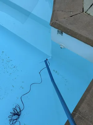 Intervention spécialisée en recherche de fuite sur piscine enterrée liner à Arcachon dans le 33