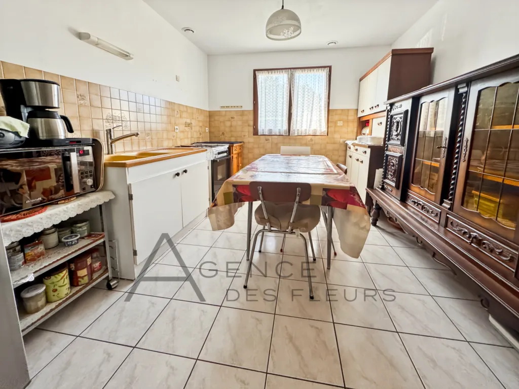A vendre maison de plain pied de 90 m² édifiée sur 606 m² de terrain sur la commune de TOURVILLE LA RIVIERE