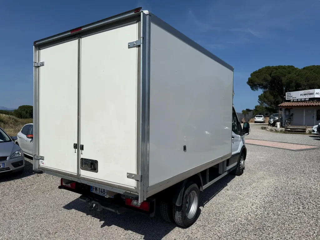 FORD TRANSIT CHÂSSIS CABINE / CAISSON 2.0L TDCI 130CV