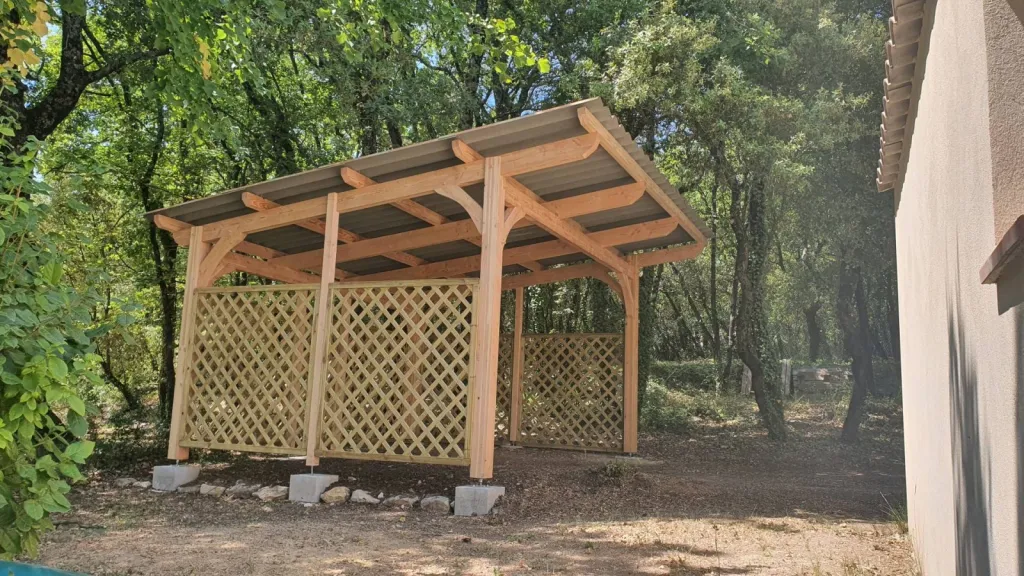 Carport bois sur mesure  NANS LES PINS VAR 83