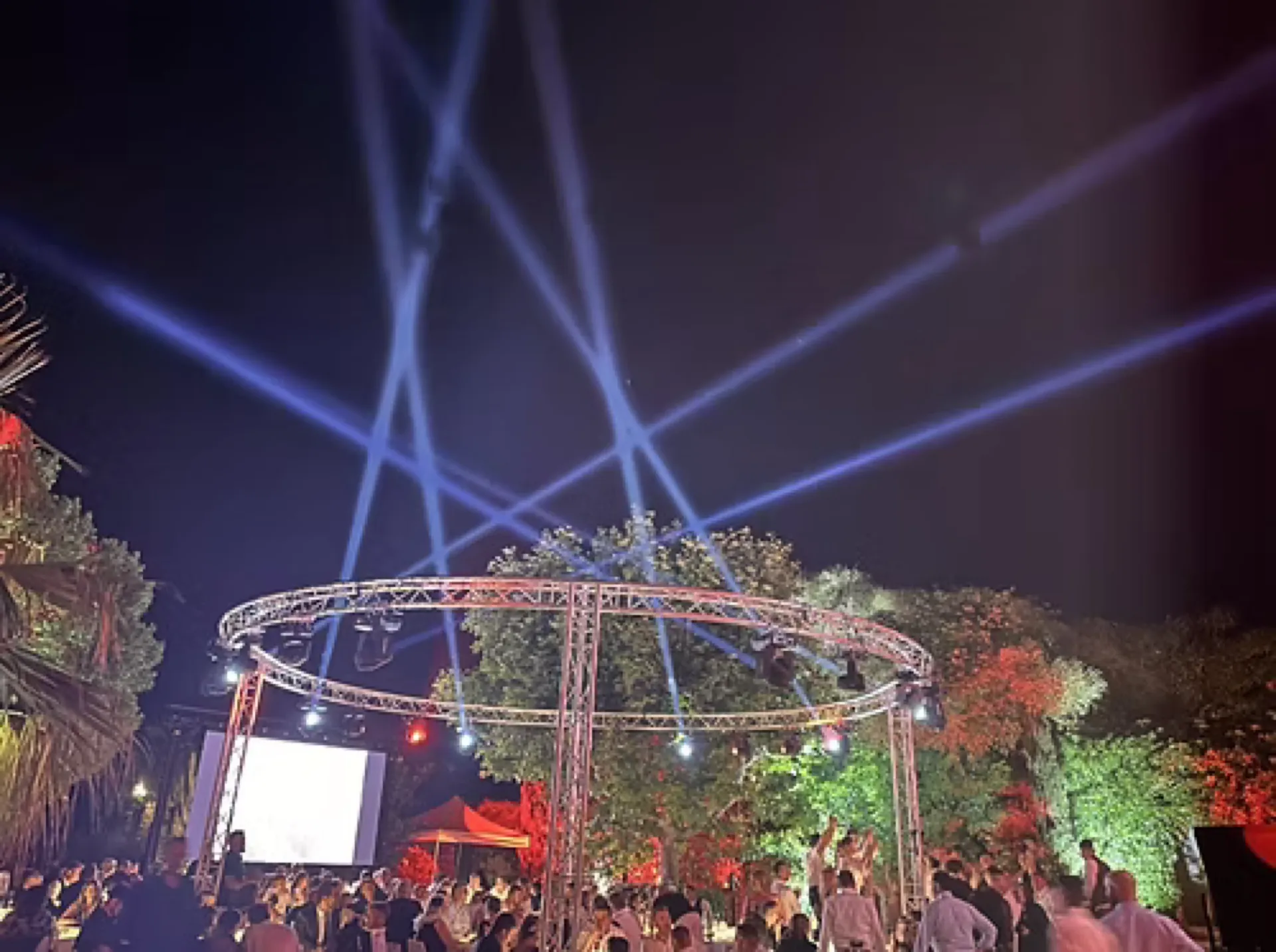 LYRE LED 230W 7R BEAMZ