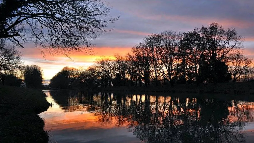 Camping 4 étoiles proche du canal du midi