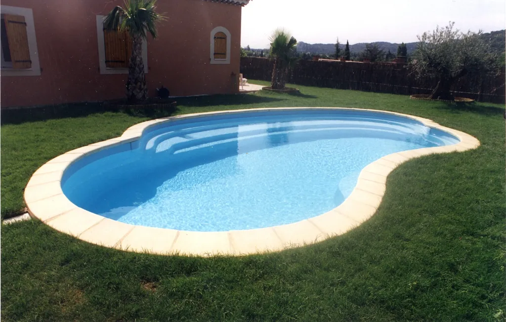 PISCINE COQUE BLUE COCONUT - 8M70 X 5M