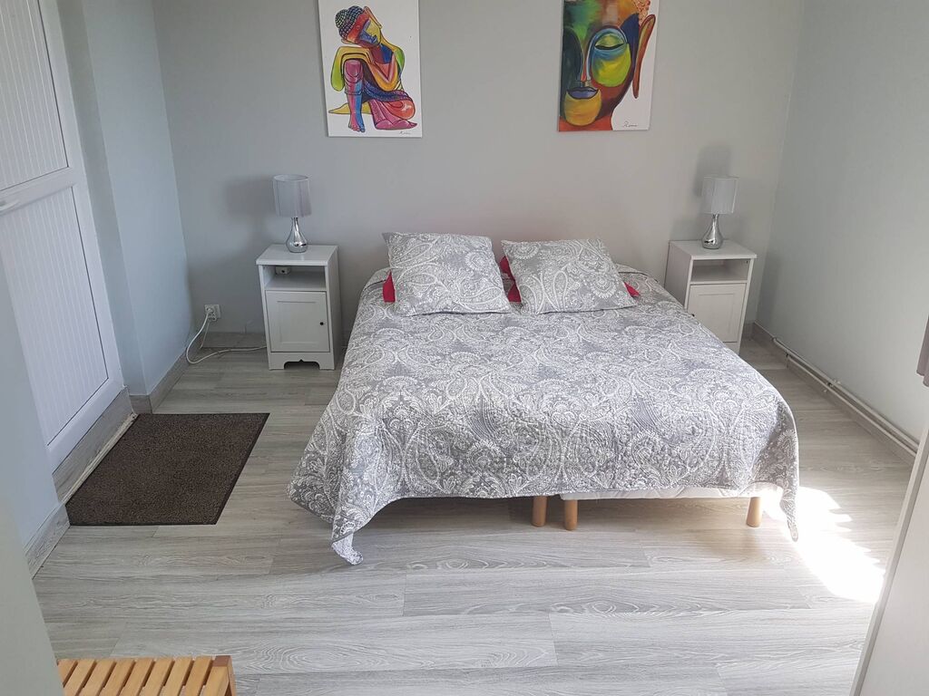 Maison avec plusieurs dépendances  à vendre centre ville de lisieux