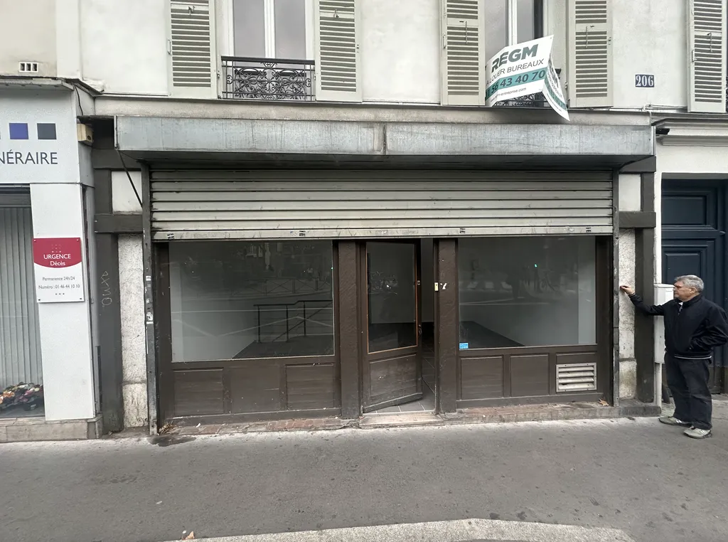 Location - Boutique 107 m², Reuilly, Rue de Charenton 75012 PARIS
