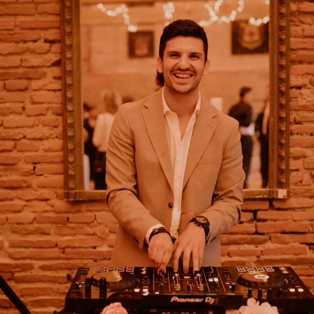 DJ professionnel pour cérémonie de diplôme à Toulouse