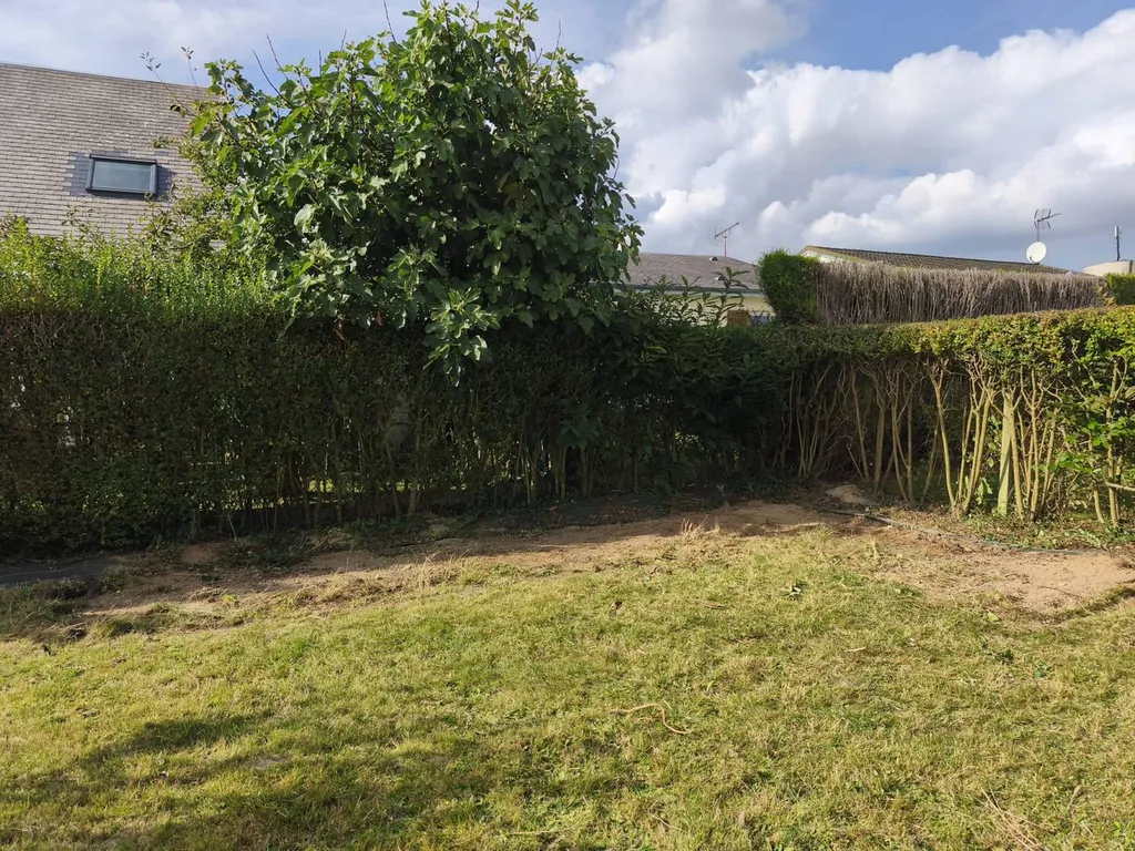 Démontage et mise en déchetterie d’abris et bâtiments extérieurs délabrés ou effondrés près d’Yvetot (76190)