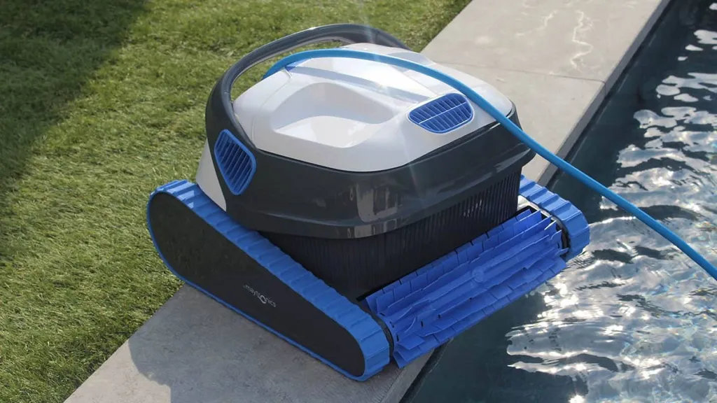 Robot de piscine Maytronics - Dolphin S300 - Aquarev'Piscines - Vinon sur Verdon 83560