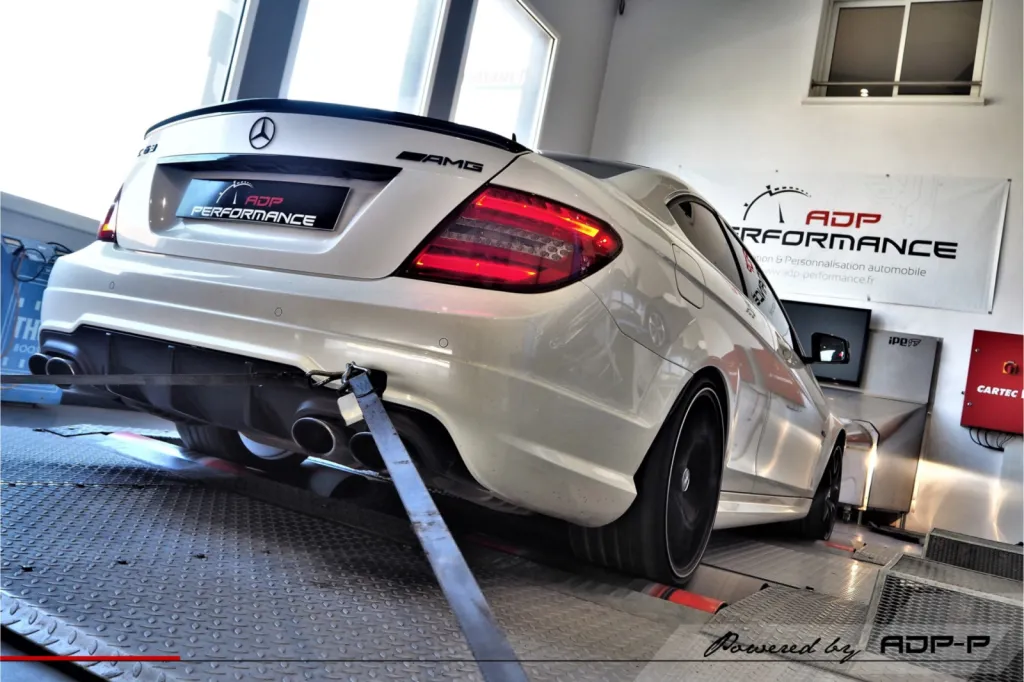 Reprogrammation moteur Salon de Provence - Mercedes C63 AMG 457cv - ADP Performance