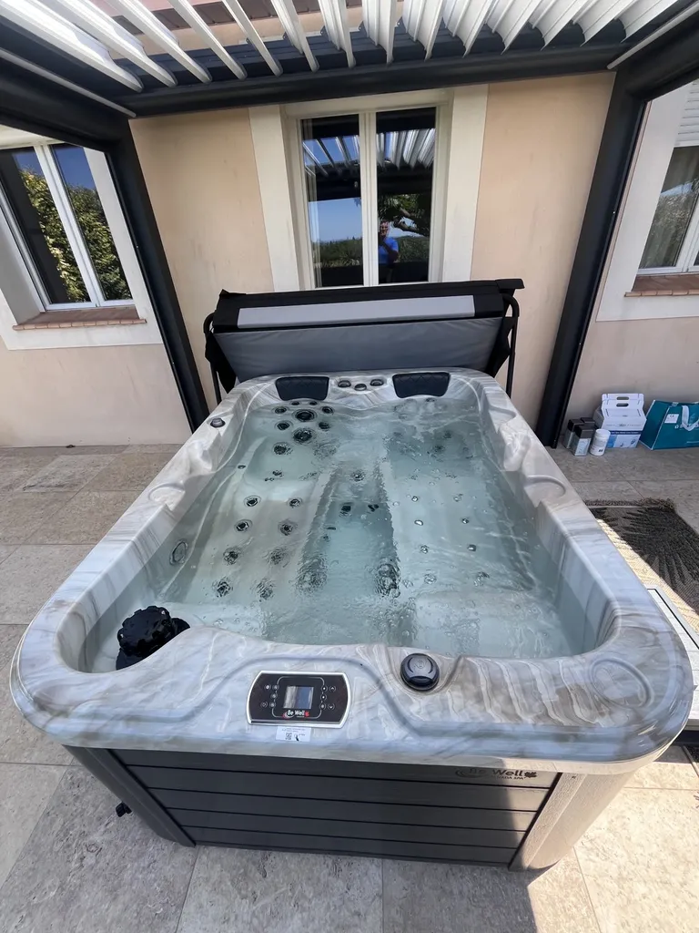 Installation d’un spa Be Well 0364 à Beauvoisin