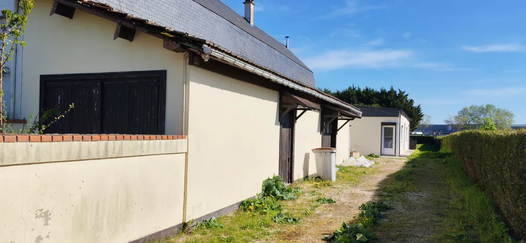 À vendre, maison rénovée 82 m² sur un terrain de 993 m² sur la commune de Saint-Pierre-les-Elbeuf 76320