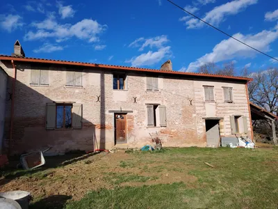 Pose de gouttière en alu à Seysses et Muret avec fabrication sur‑mesure, rénovation complète, rives aluminium, lambris et nombreuses couleurs durables