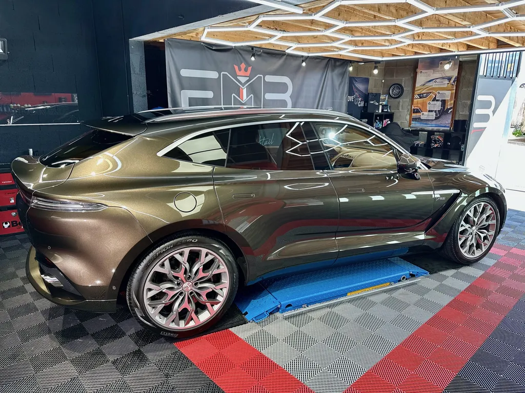 DETAILING auto protection carrosserie Aston Martin DBX sur Limonest 