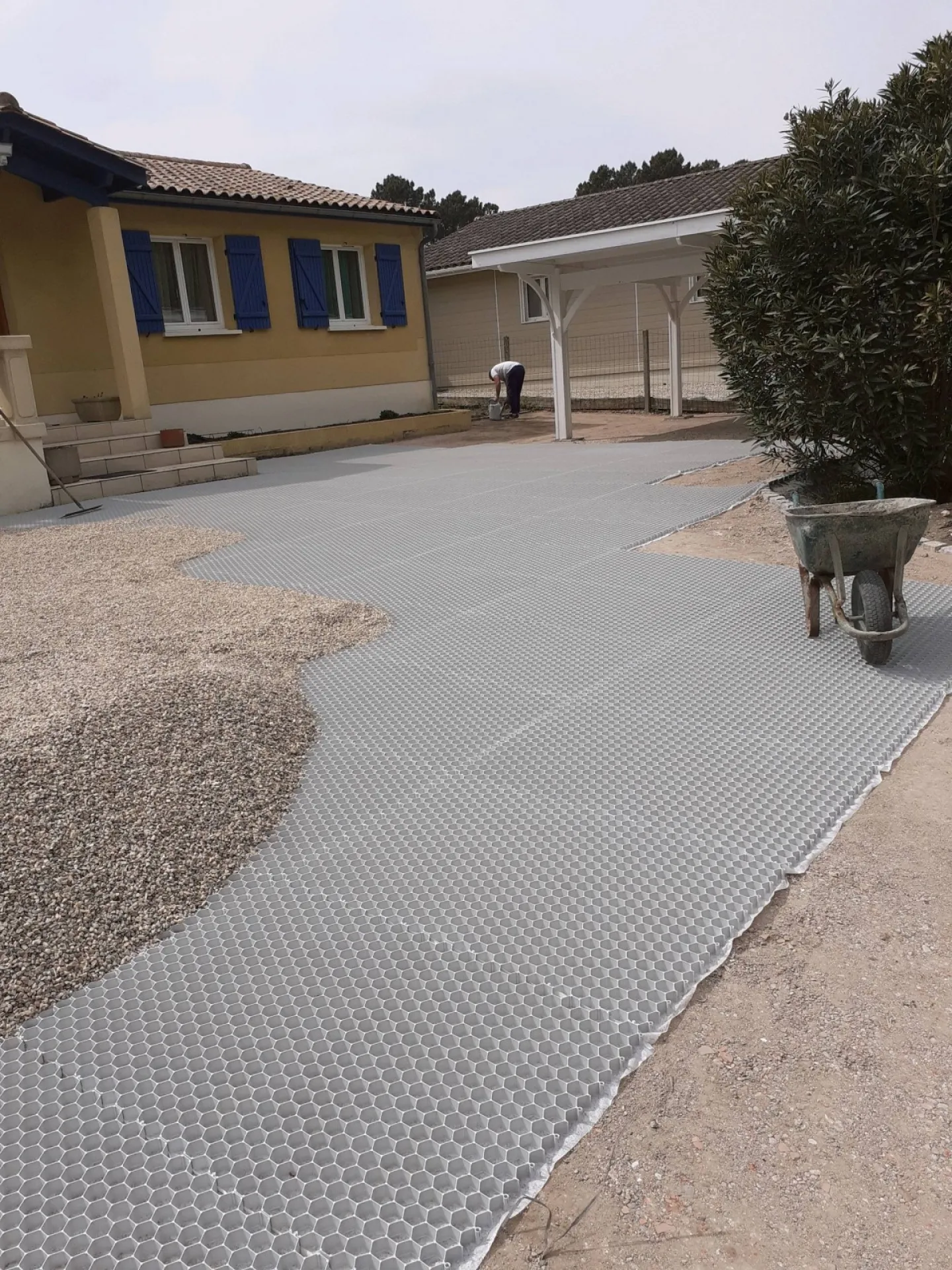 Entreprise spécialisée dans la création de chemin ou d'allée dans un jardin chez un particulier à CESTAS près de Bordeaux en Gironde