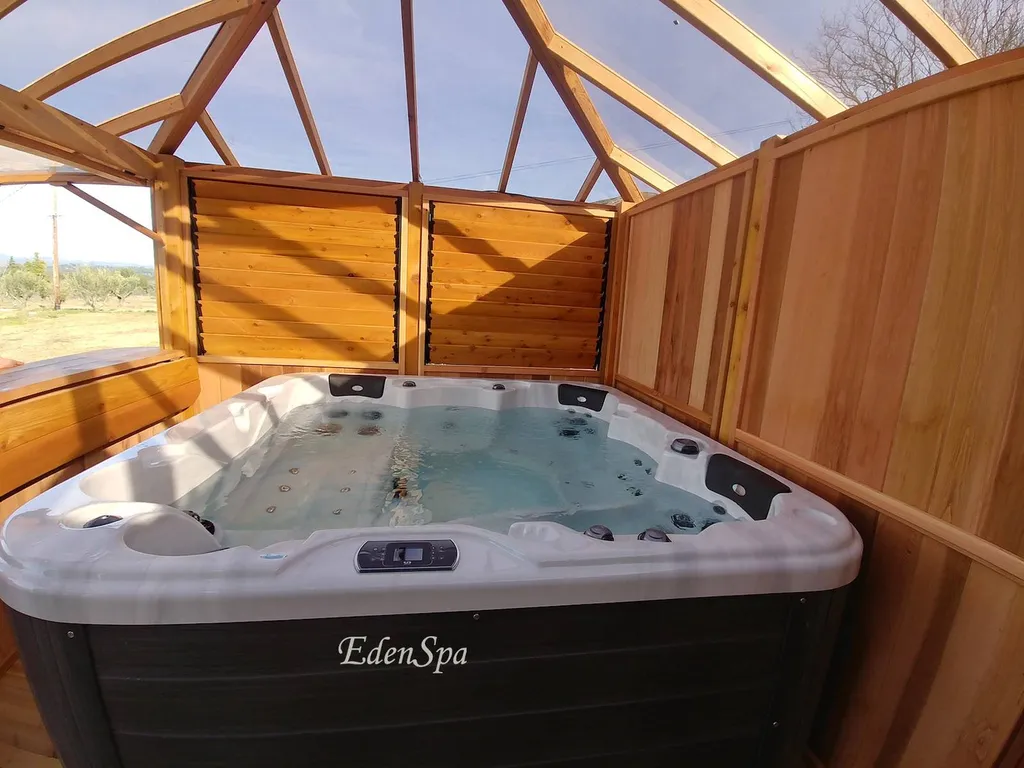 spa canadien gazebo red cedar bouches du rhone