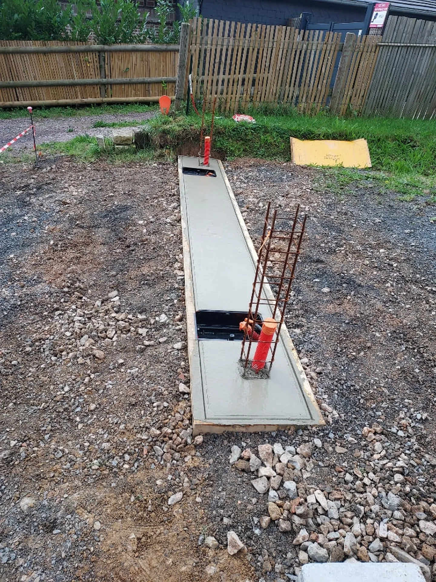 Installation de Murs de clôture, Fondations de portails et Travaux de Maconnerie à Cormeilles dans l’Eure 27 et ses Alentours