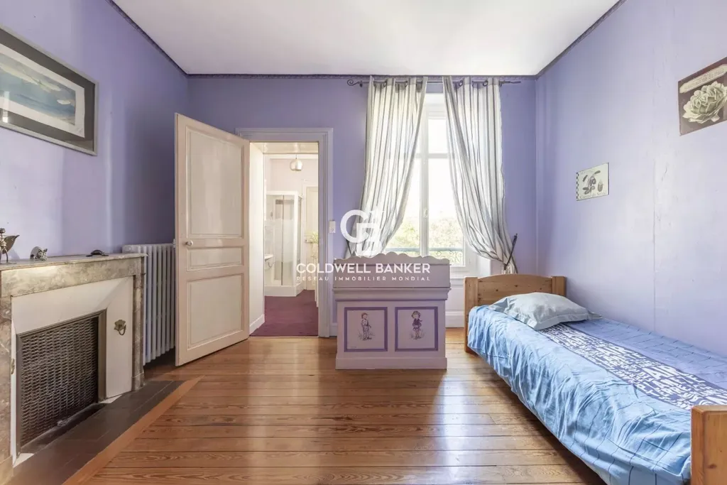 maison d’angle à vendre Le Mans Croix de Pierre avec volumes et charme
