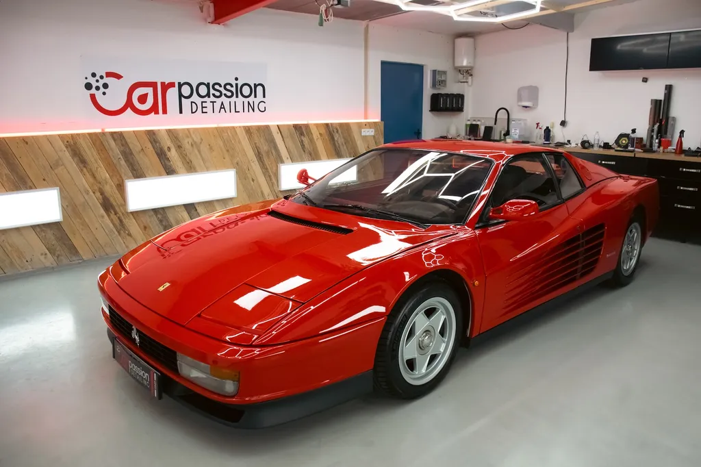 Préparation et lustrage d’une Ferrari Testarossa pour un tournage à Chantilly dans les hauts de France 60