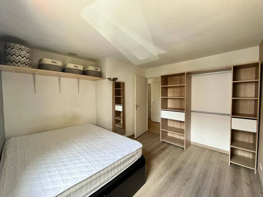 Appartement donnant sur cour
