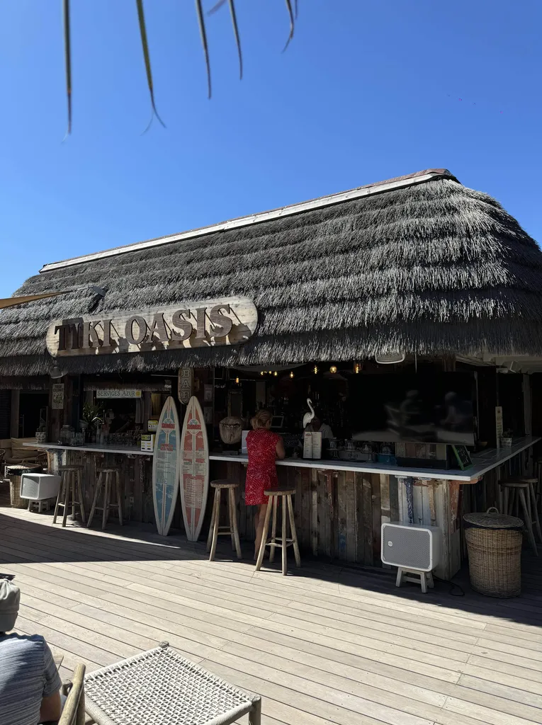Installations sonorisation Tiki Oasis dans le camping du Kon Tiki à Ramatuelle Var 83