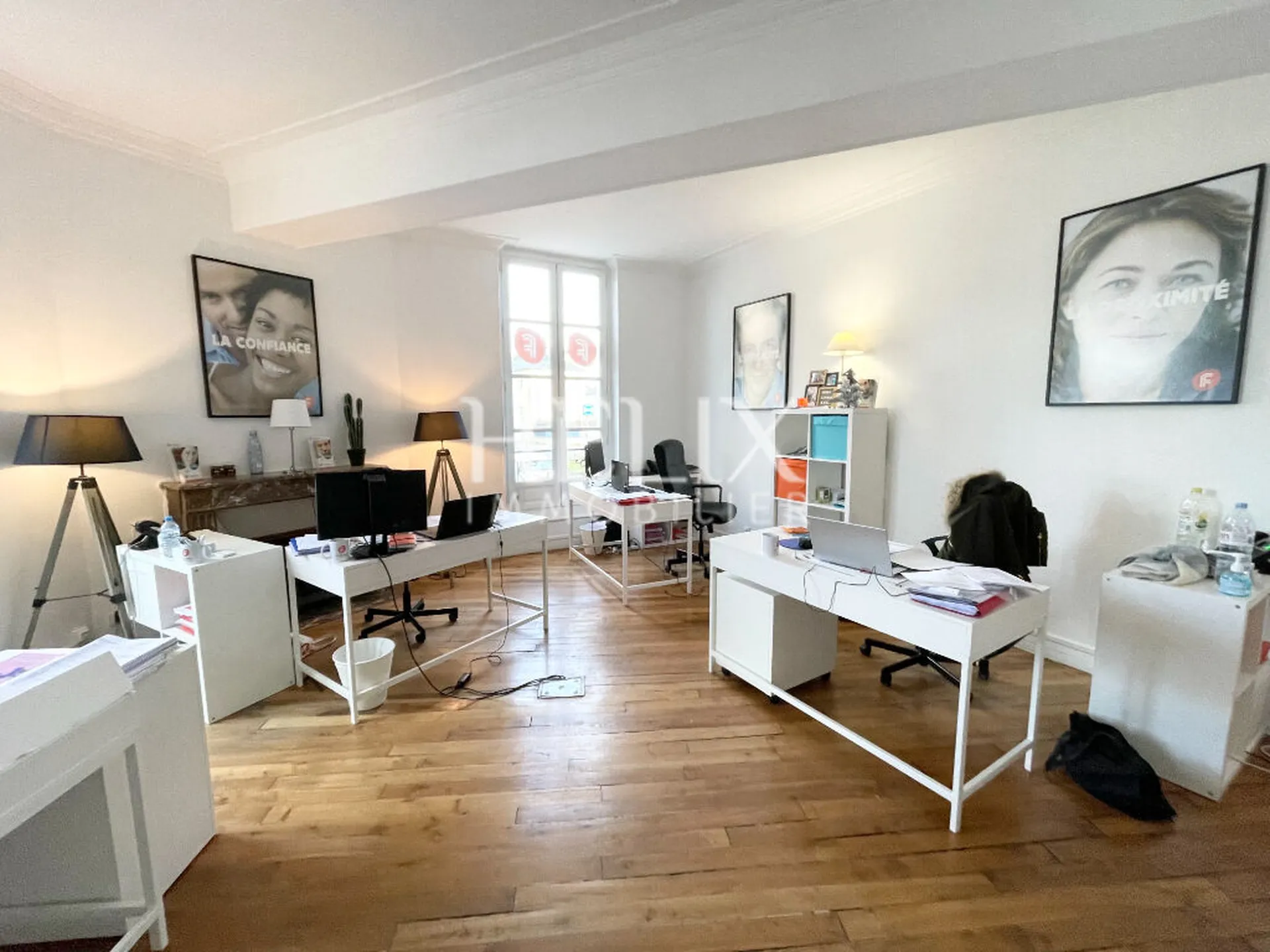 Bureau / local professionnel  de 80 M2 face au château de  Saint Germain en Laye