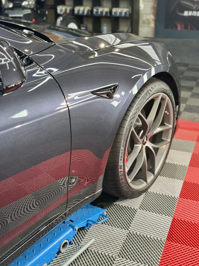 spécialiste du traitement ceramqiue Tesla sur lyon