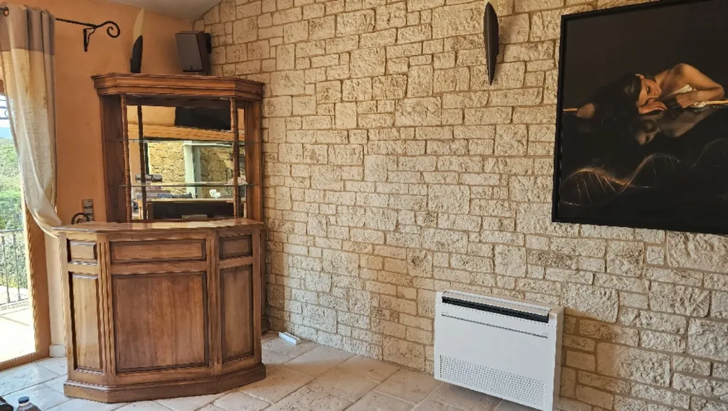 Installation unité intérieur type Console dans un grand séjour