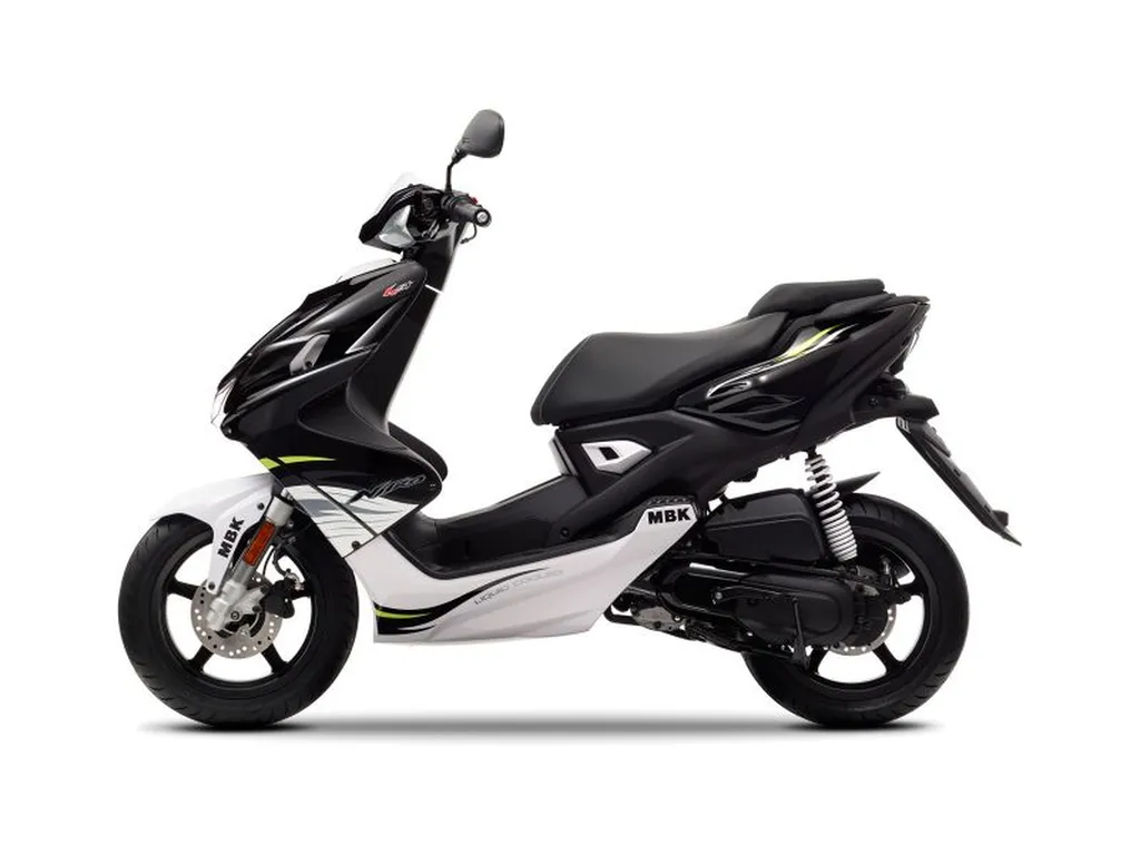 Scooter neuf MBK Nitro 4 temps 50cc var
