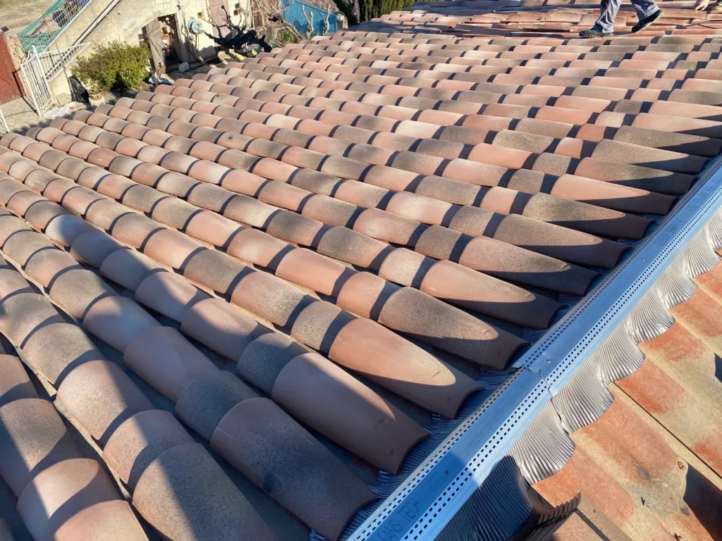 Actuellement nouveau chantier de changement de toiture près de Aix en Provence