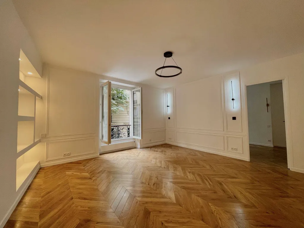 3 Pièces entièrement rénové - Monceau / Courcelles 75008