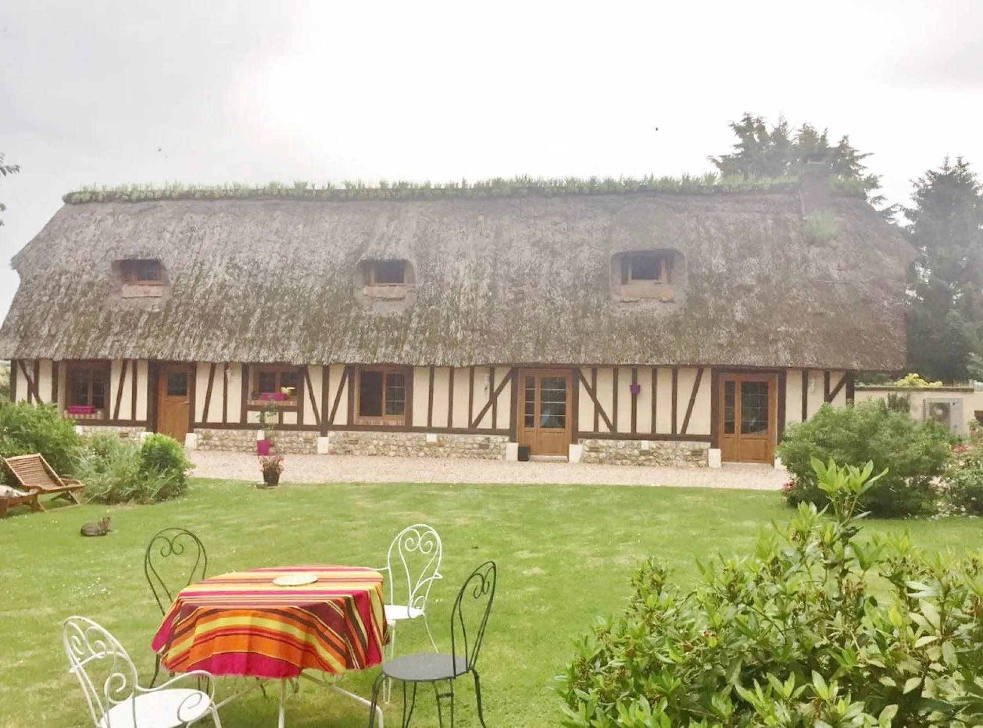 Cherche à acheter chaumière proche des écoles sur Tourville la Campagne 27370