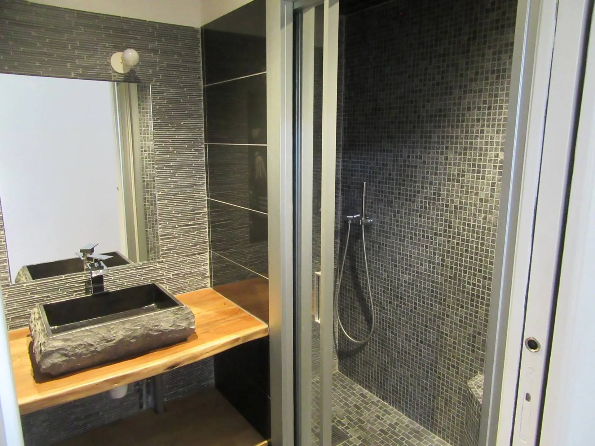 Vends longère entièrement rénovée