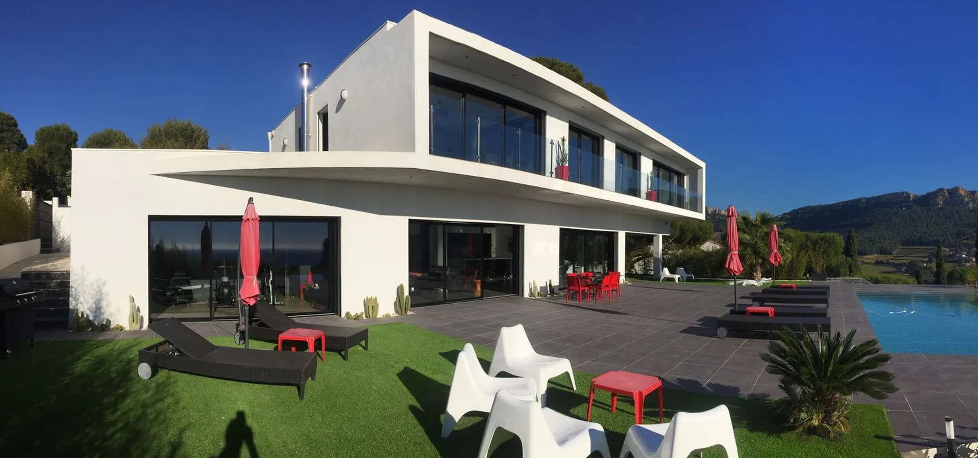 Cassis maison à l'achat avec appartement indépendant