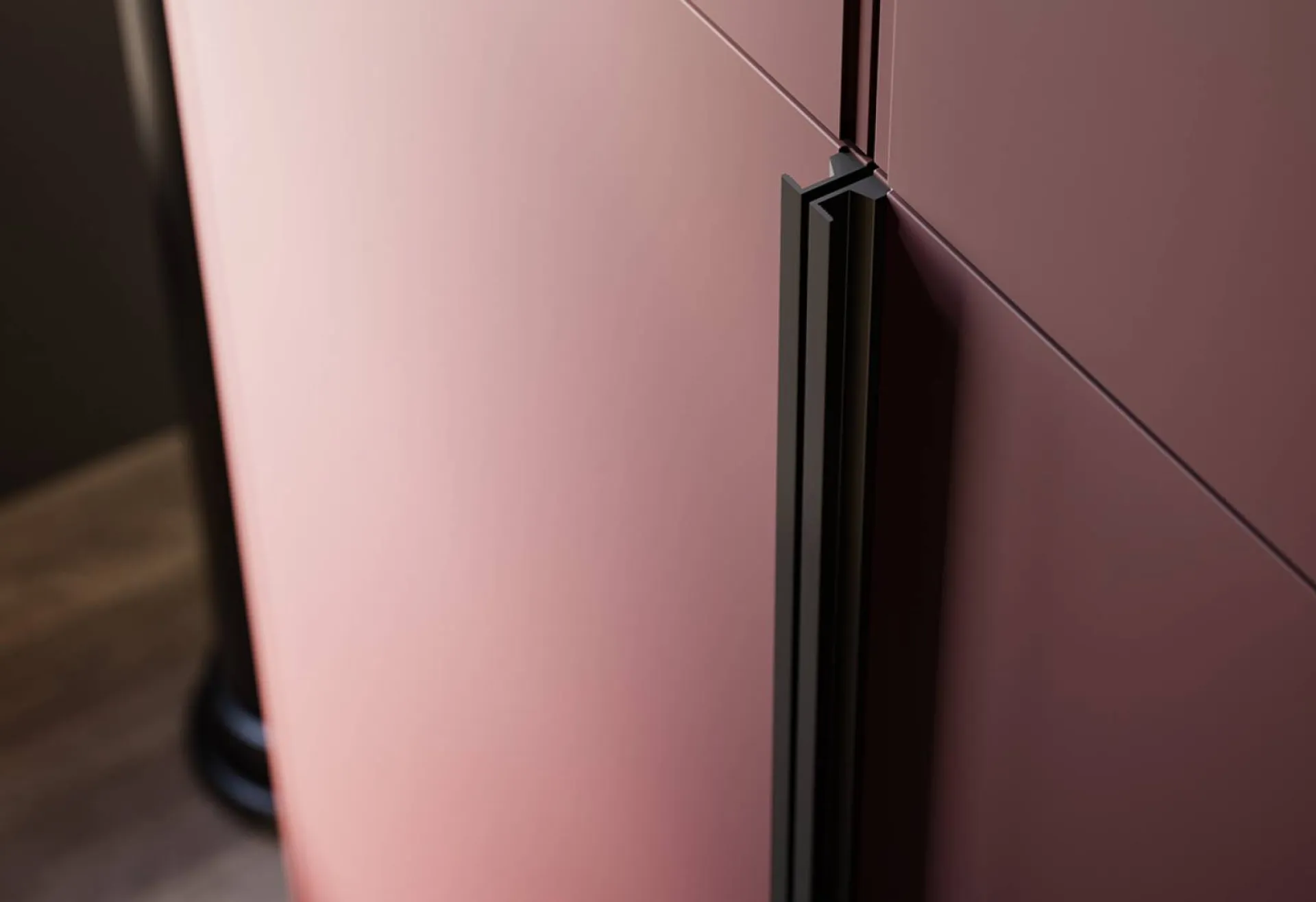 Modèle de cuisine italienne en aluminium recyclable avec installation à Bandol dans le 83