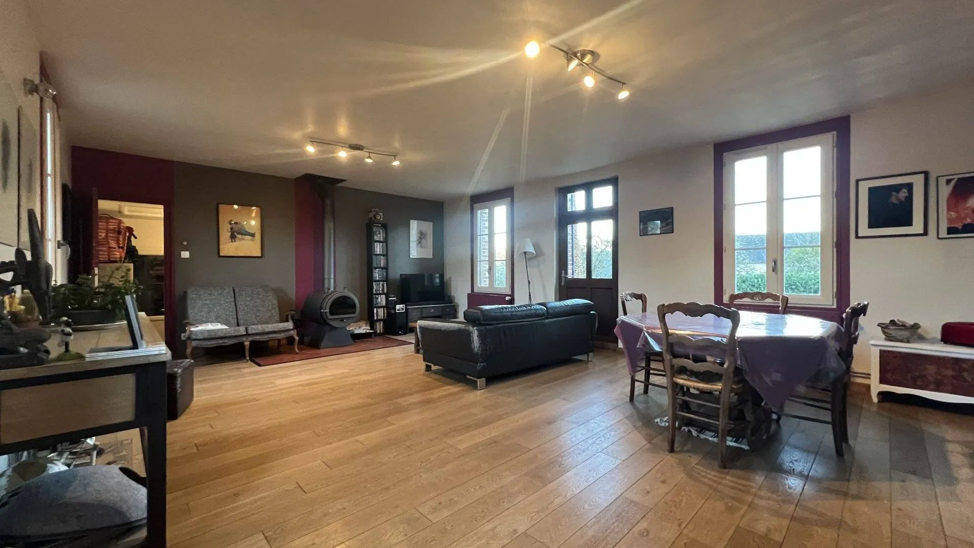 SOUS OFFRE MAISON DE CARACTERE PROCHE DE l'YERES