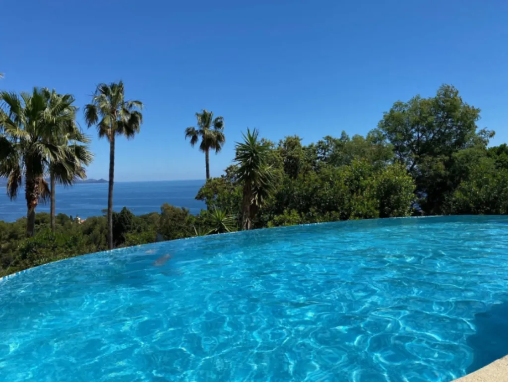 Villa 5 pièce(s) 4 chambre(s) 150 m² Les Issambres (83380)