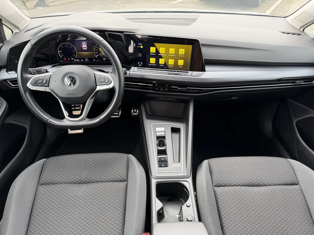 Vente Volkswagen Golf 8 d'occasion diesel à proximité du Havre : découvrez cette berline automatique avec garantie constructeur