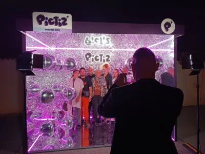 louer une Mirror box immersive pour vos événements à Marseille 