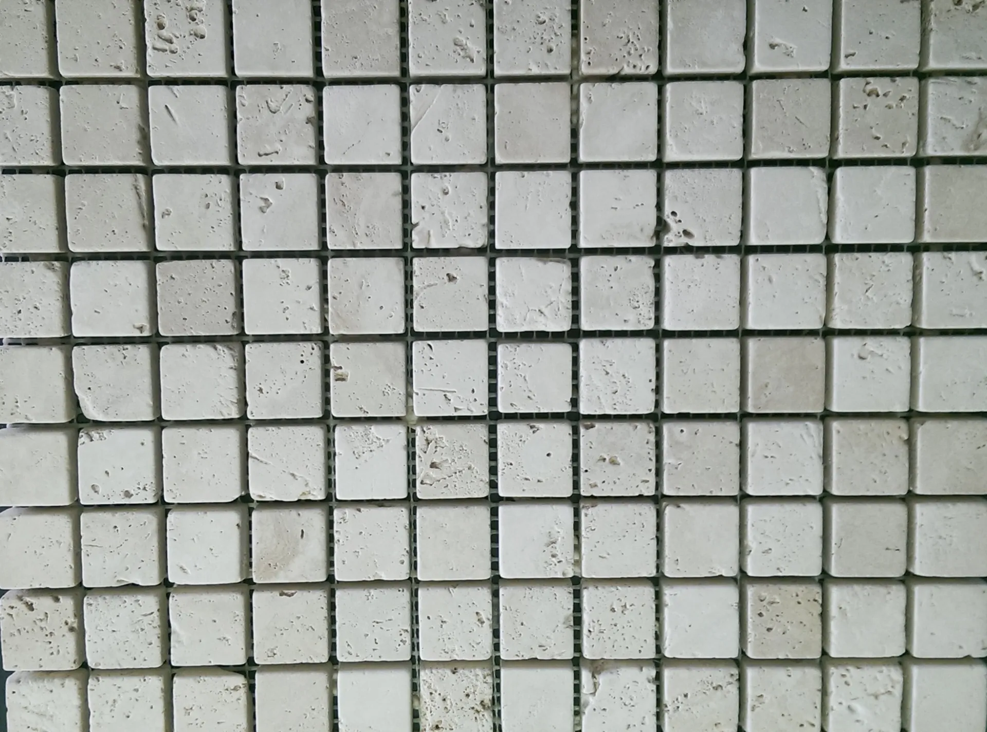 mosaique pierre travertin salle de bain 06
