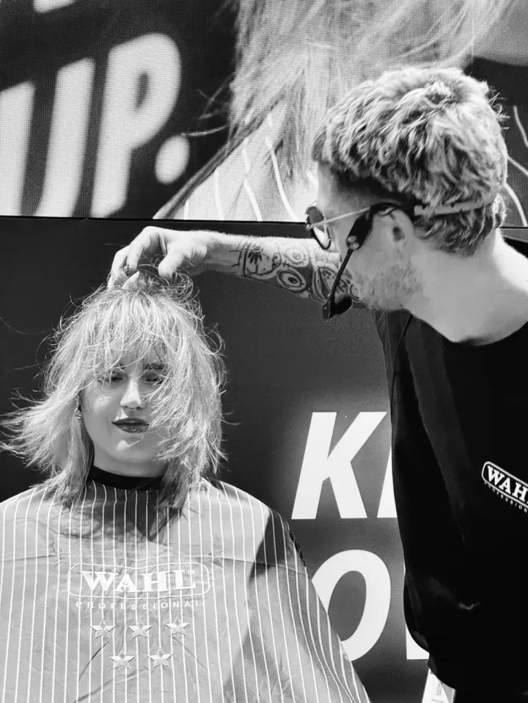 Une journée incroyable au MCB Paris : rencontres, échanges inspirants et participation en tant que modèle pour Wahl Pro à Paris