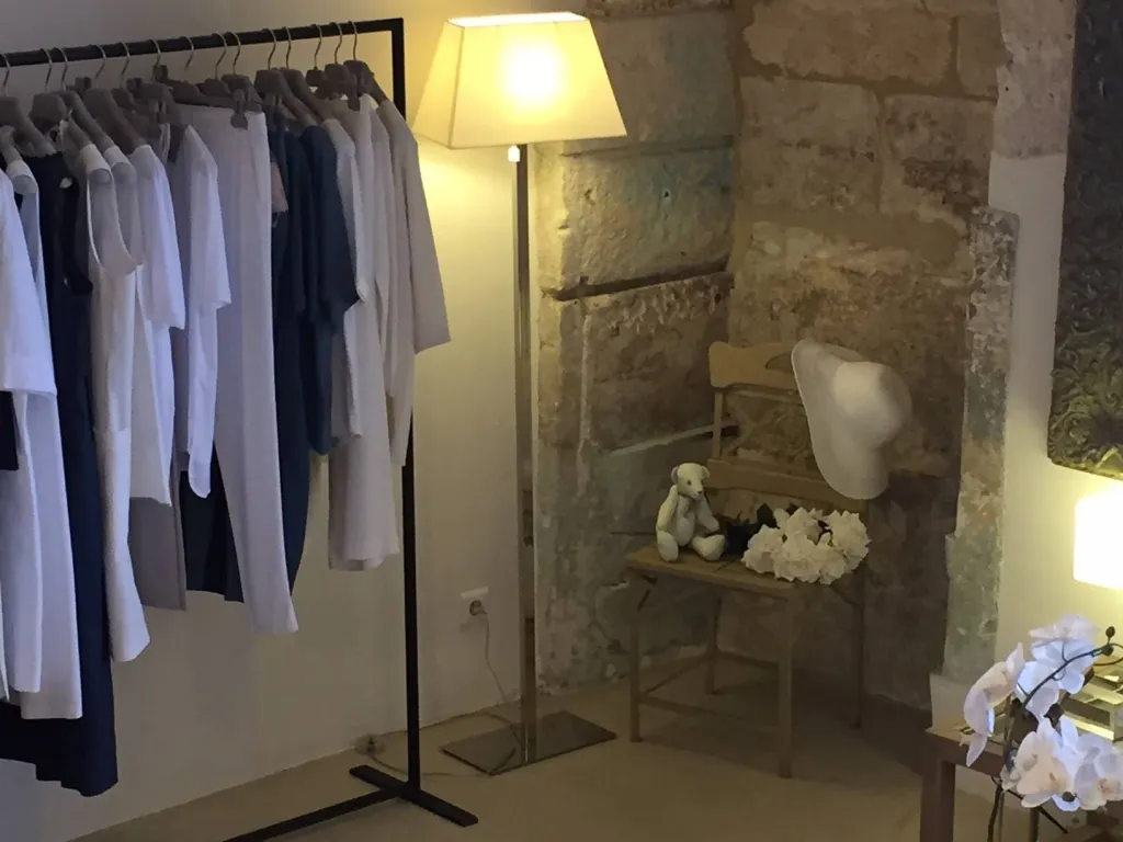 Fabiana Filippi chez Sacha Mode