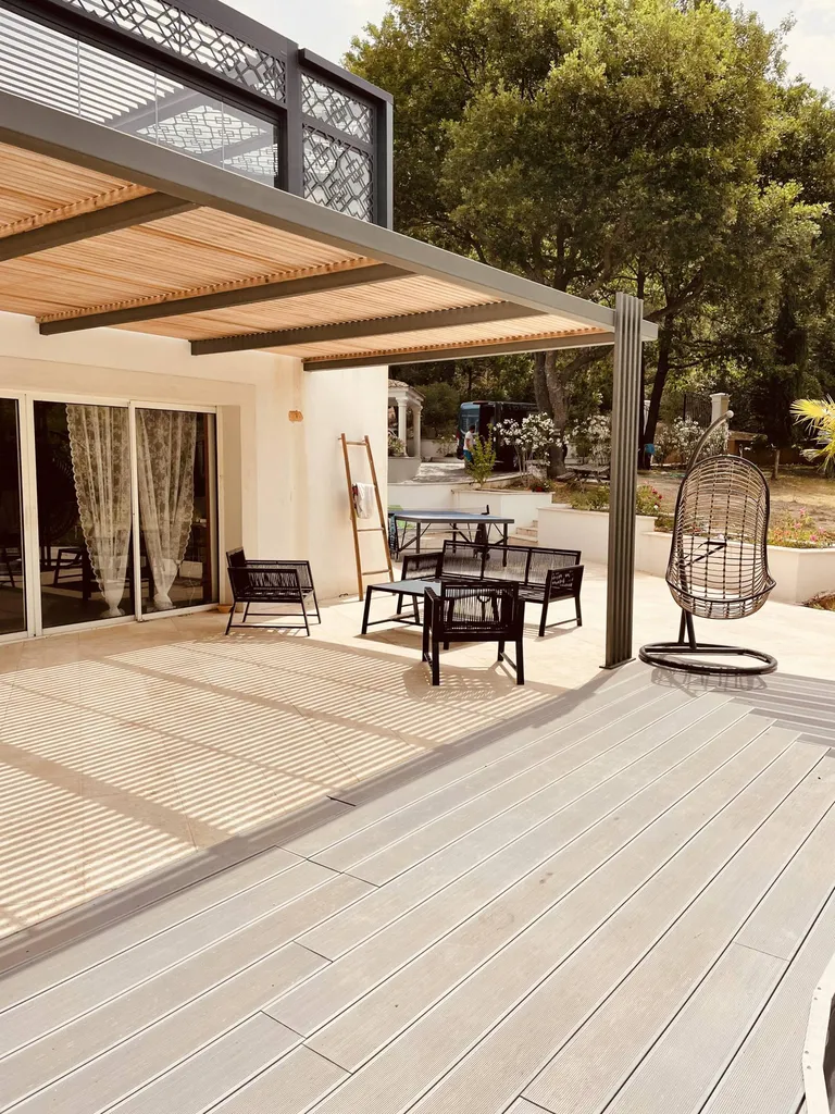 Pergola bois et acier sur mesure à Sanary sur Mer