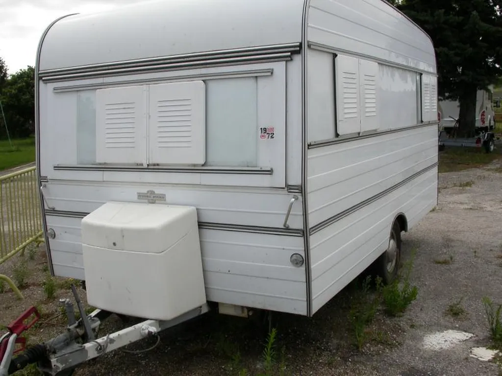 VEND HENRY MAG VENDUE