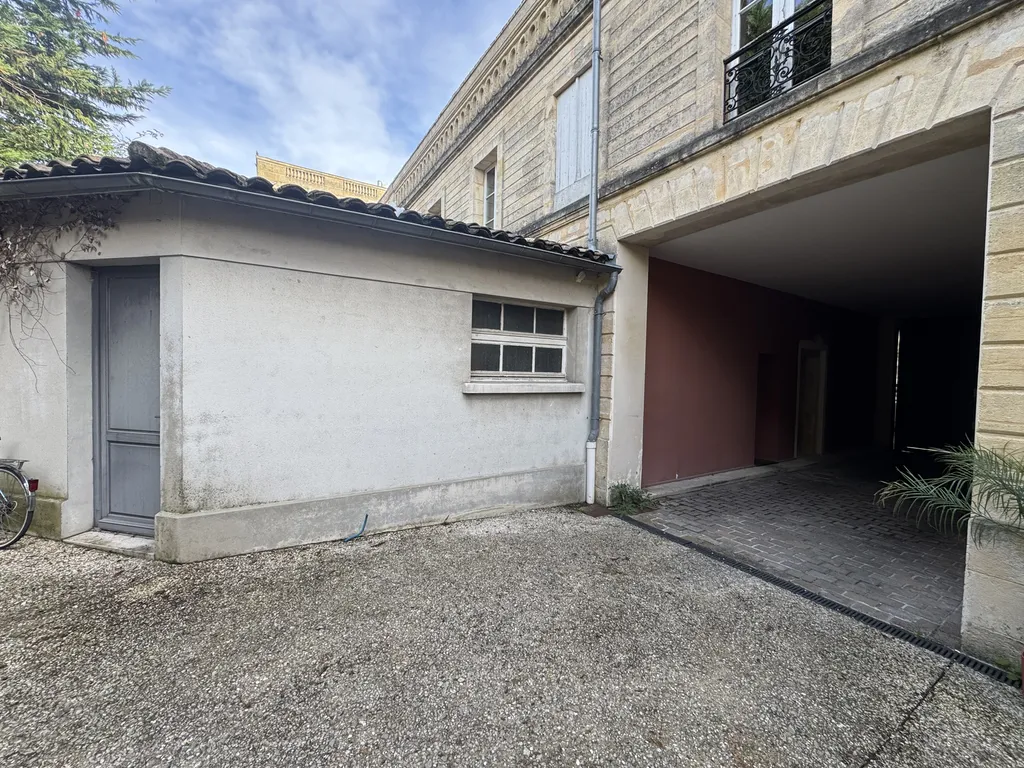 Pose d'une climatisation réversible pour bureau à Bordeaux (33000)