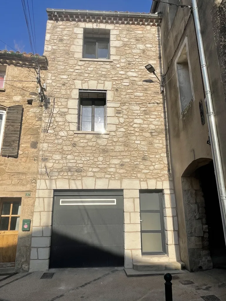 apres Rénovation de Façade : Une Maison de Village Transformée à Florensac
